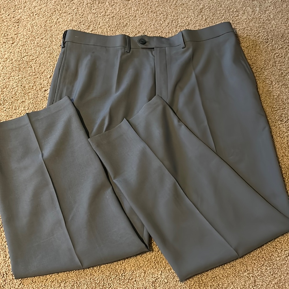 Men’s dress pants in gray